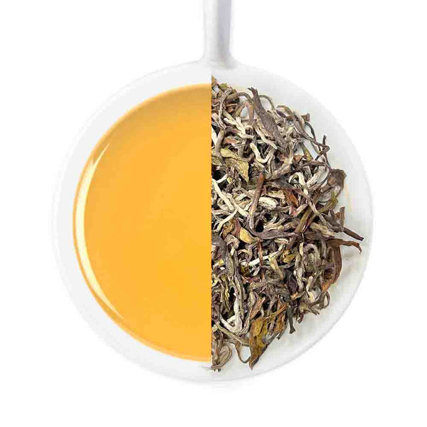thumbnail image 2 of Castleton Moonlight White Tea - Fresh First Flush 2025 Darjeeling (200g / 100 Cups) 2 of 5